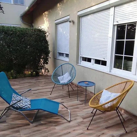 Benaja Swiss Nyaralohaz ケストヘイ