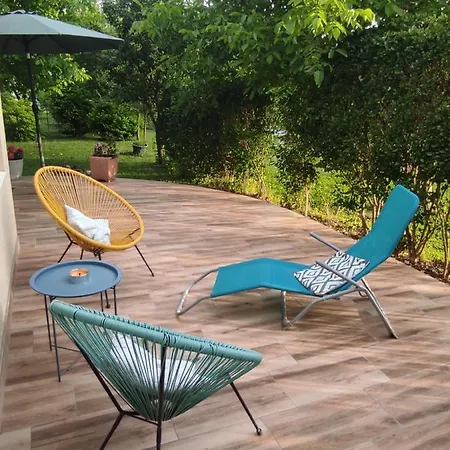 別荘 Benaja Swiss Nyaralohaz ケストヘイ